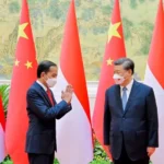 Presiden Jokowi dengan Perdana Menteri RRT Li Keqiang dan Presiden Xi di Beijing pada hari ini, kedua negara