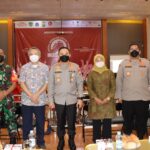 Menyikapi Permasalahan tawuran pelajar yang kerap terjadi tersebut, Polres Metro Jakarta barat berkolaborasi