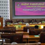 Bupati Zaki Menyampaikan Anggaran KUA Dan PPAS Tahun 2024 Di Rapat Paripurna DPRD Kabupaten Tangerang