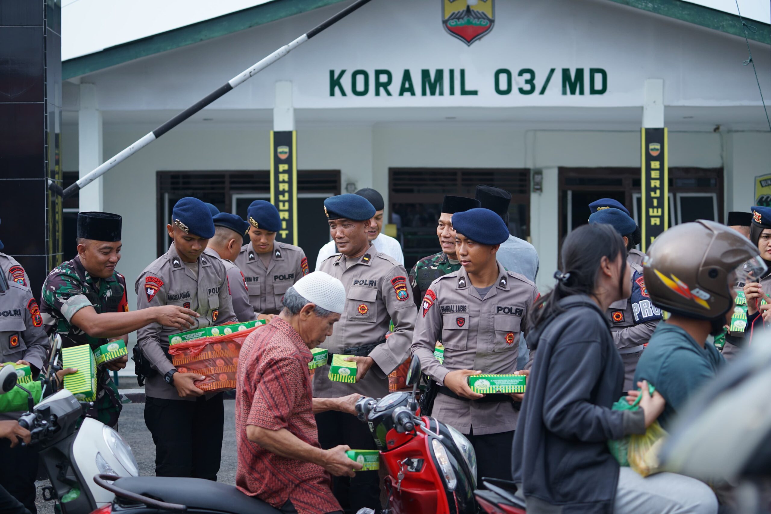 Di Bulan Suci Ramadhan Sat Brimob Poldasu Sumatera Utara Gelar Aksi Sosial Dan Aktif Laksanakan Cepat Tanggap Bencana Alam Di Sejumlah Daerah