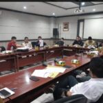 Warga Poris Paradise Meminta Dan Desak DPRD Agar Fasus Fasum Segera Diserahkan Ke Pemerintah Kota Tangerang Warga Poris Paradise Meminta Dan Desak DPRD Agar Fasus Fasum Segera Diserahkan Ke Pemerintah Kota Tangerang