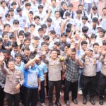 Kapolres Metro Tangerang Kota Sambangi SMK Yuppentek 1, Ajak Pelajar Jauhi Tawuran Dan Gangster Remaja Kapolres Metro Tangerang Kota Sambangi SMK Yuppentek 1, Ajak Pelajar Jauhi Tawuran Dan Gangster Remaja