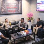 Kapolres Metropolitan Tangerang Kota Sambangi Kajari, Perkuat Sinergi Penegakan Hukum Dan Jaga Kamtibmas Kapolres Metropolitan Tangerang Kota Sambangi Kajari, Perkuat Sinergi Penegakan Hukum Dan Jaga Kamtibmas