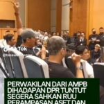 Demo Aksi Unjuk Rasa Di Depan Gedung DPR-RI “Revolusi Rakyat Indonesia” Berakhir Ricuh